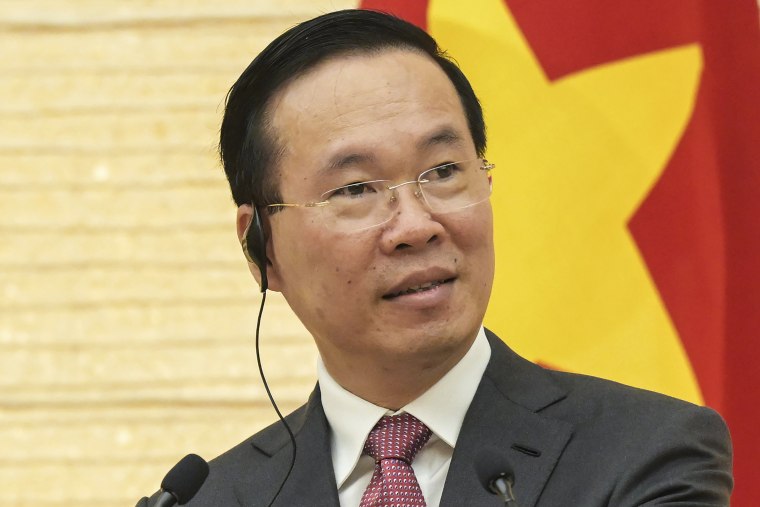 Vietnam President Resign