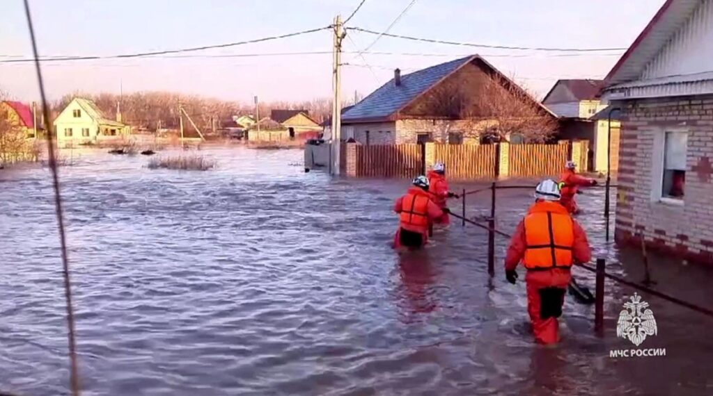 Russia Evacuates Over 4,000 People After Dam Burst