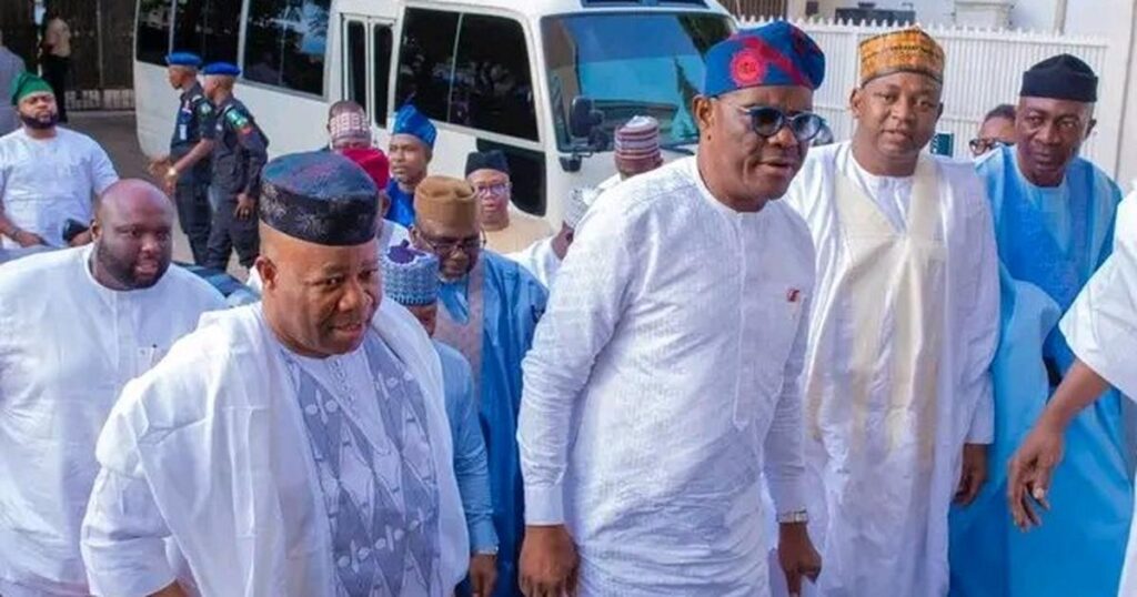 Wike Commands FCT Council Chairmen to “Take a Bow” Before Akpabio