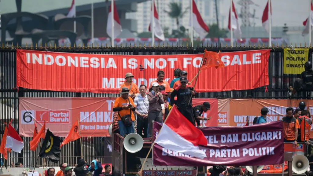 Election Law Changes Spark Widespread Protests in Indonesia