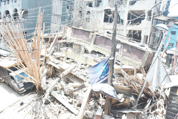 Building Collapses in Ibadan, 10 Killed, 7 Injured