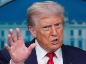 Donald Trump Vows to Sue New York Times